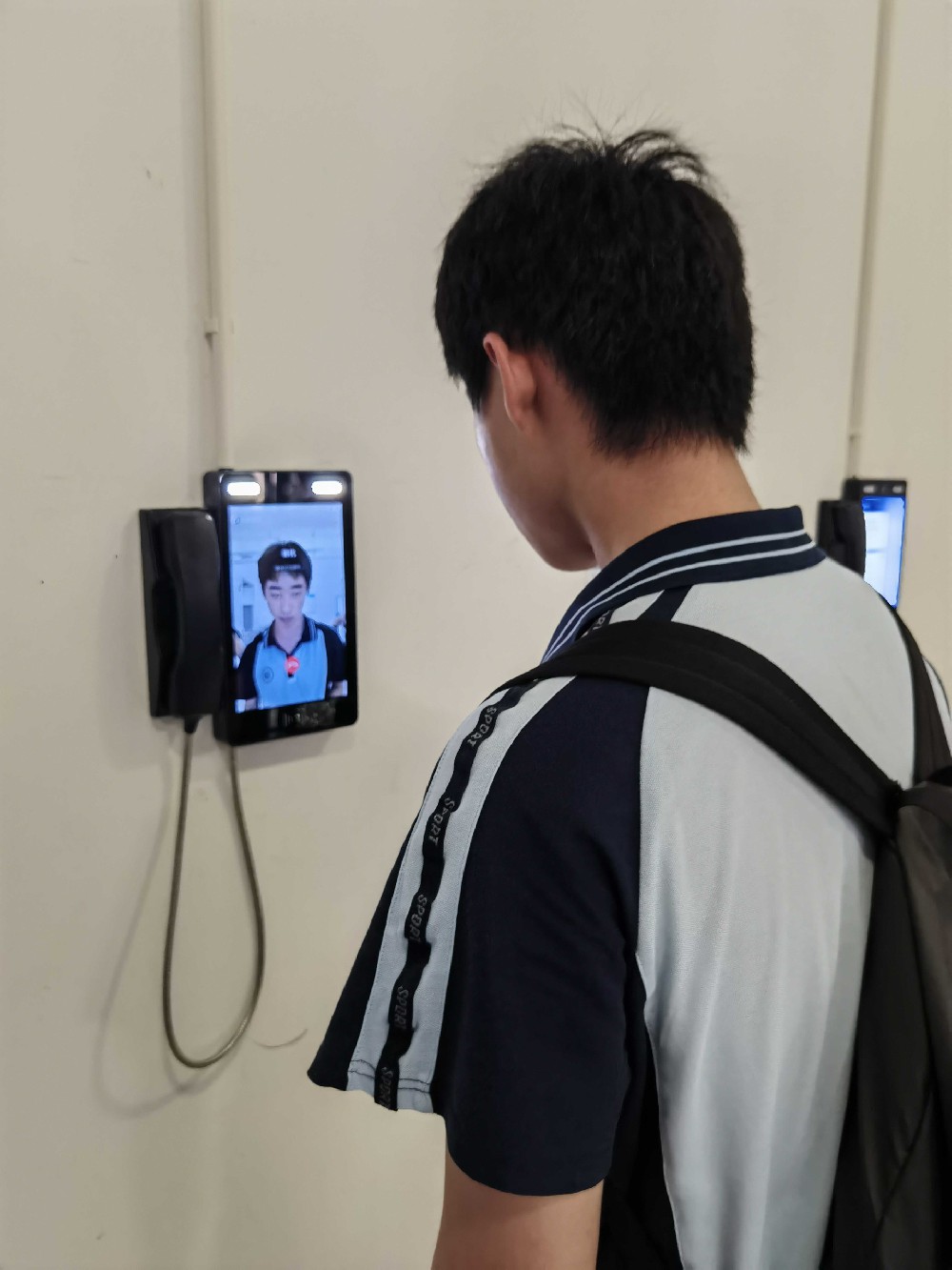 品科亲情电话校园